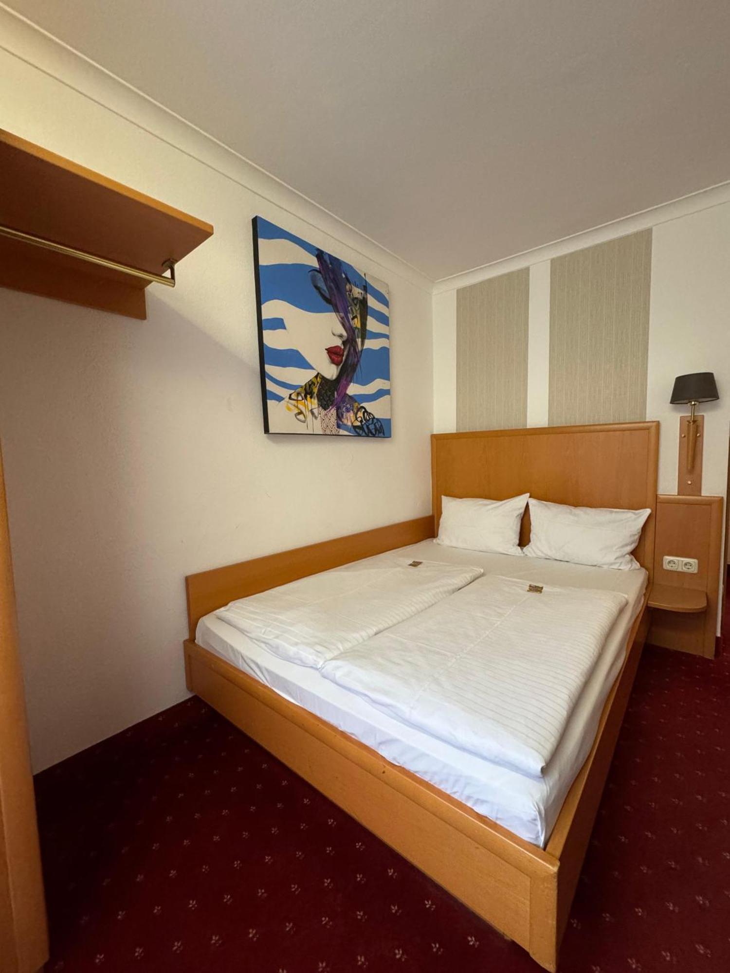 Centro Mondial City, Trademark Collection By Wyndham 3* Munich