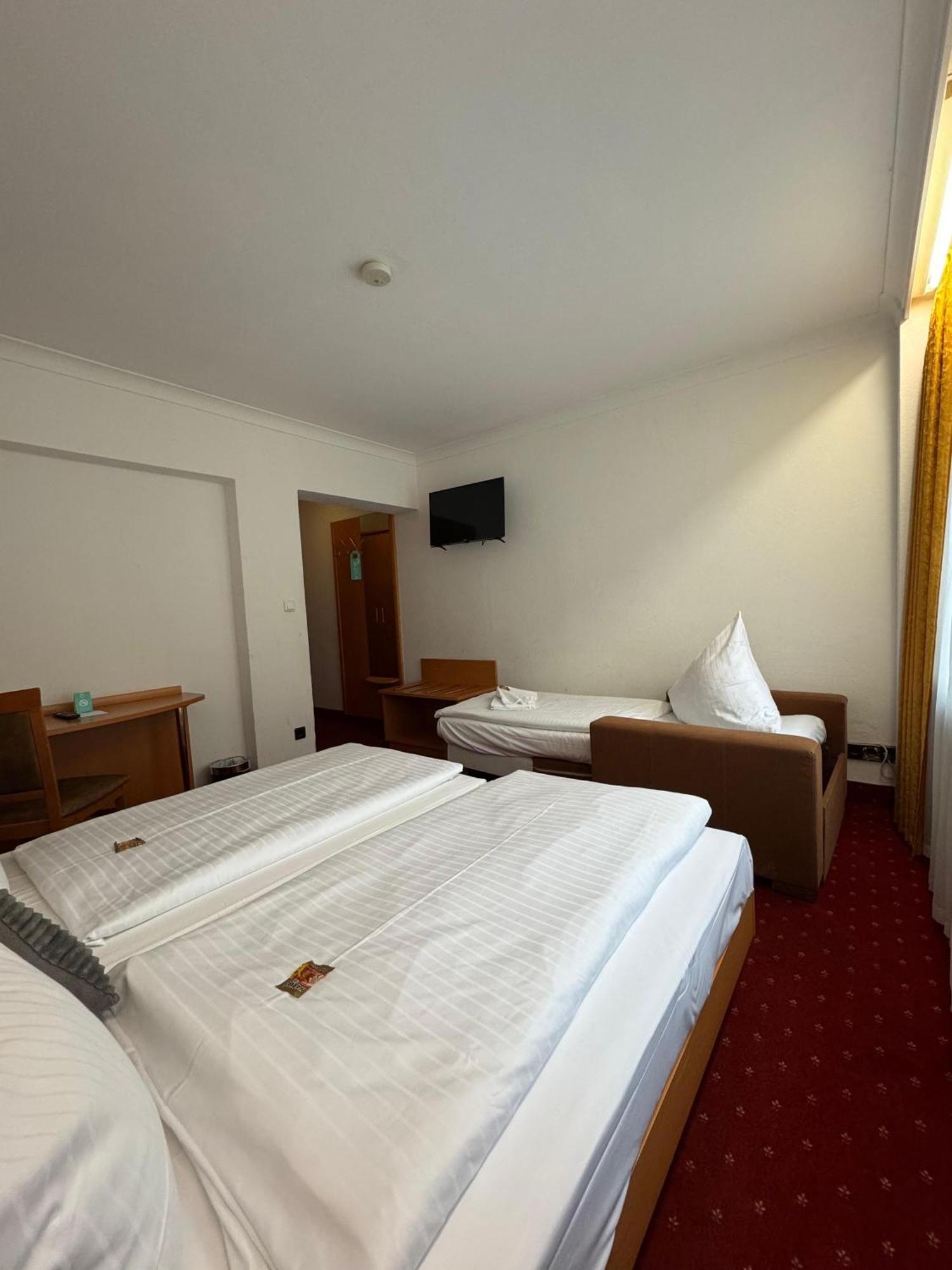 Hotel Centro Mondial City, Trademark Collection By Wyndham Munich